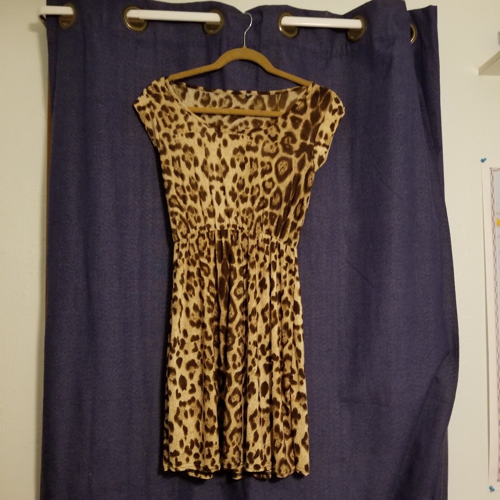 Comfy leopard print dress